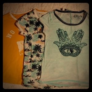 Girls t-shirts size 7/8